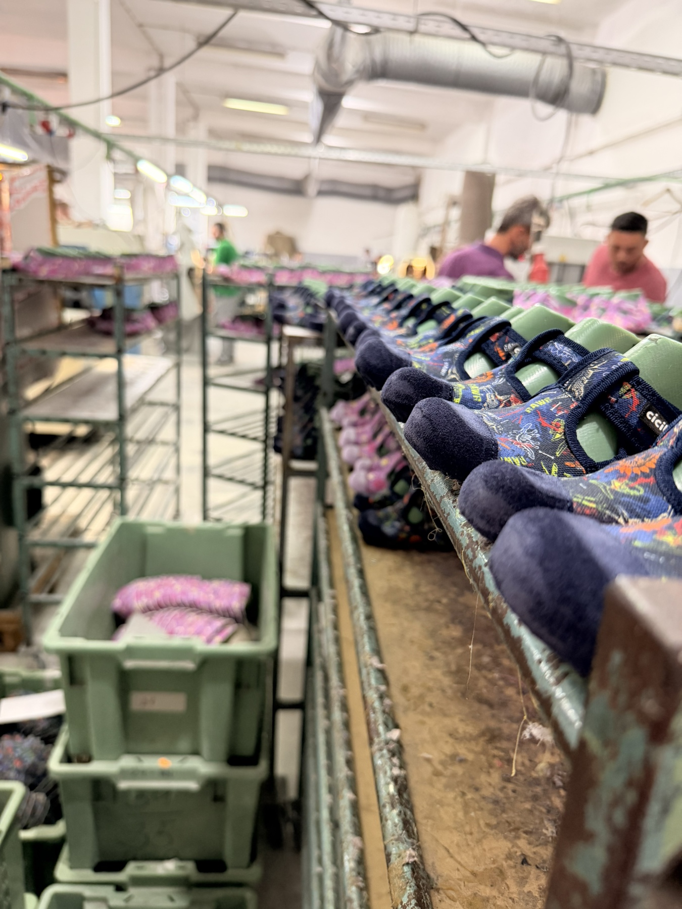 Footwear assembly line with children's shoes